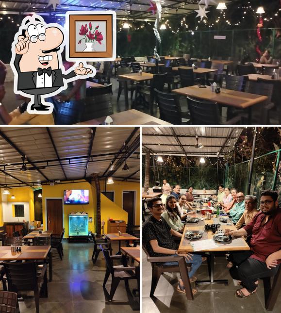 Check out how Mistur Kud Family Restaurant with Bar - Best Seafood restaurant in old Goa looks inside