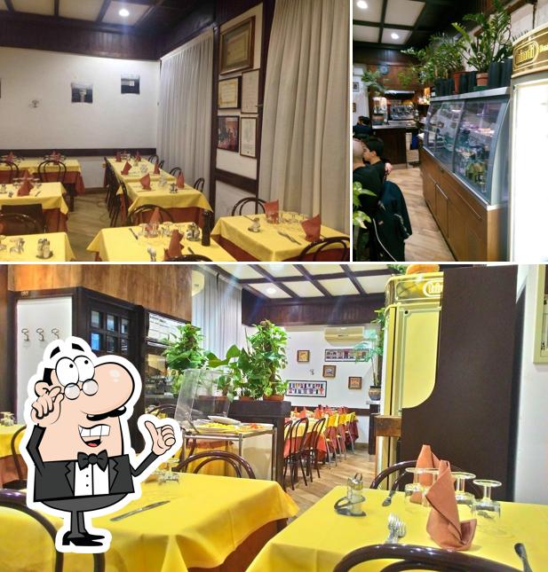 Dai un'occhiata agli interni di Trattoria Toscana a Milano - K2