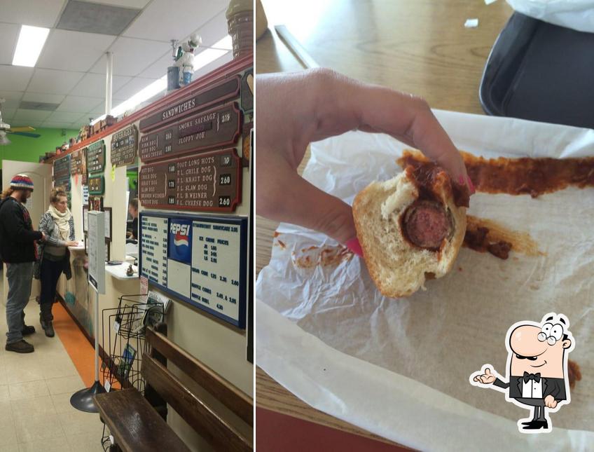 Best hot dogs in Zephyrhills restaurants, summer 2024 Restaurant Guru