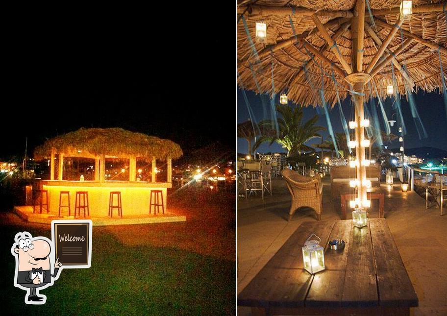 Molos beach bar, Vouliagmeni
