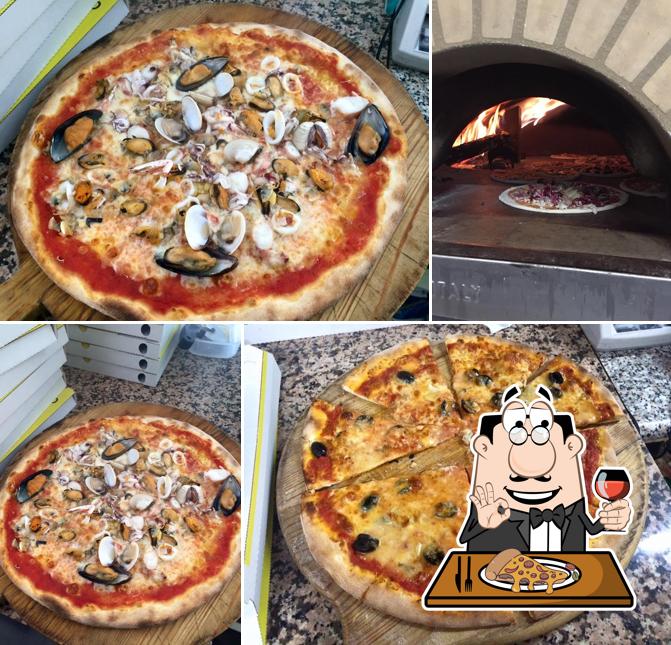 Try out pizza at Pizza Da Mimmo D'asporto E a Domicilio