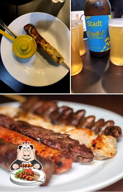A imagem do Meet Meat Espeto e Bar’s comida e cerveja