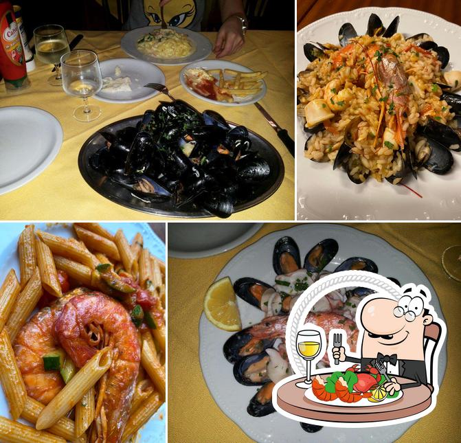 Prova la cucina di mare a Ristorante Pizzeria da Franco e Rosi di Shao Jun