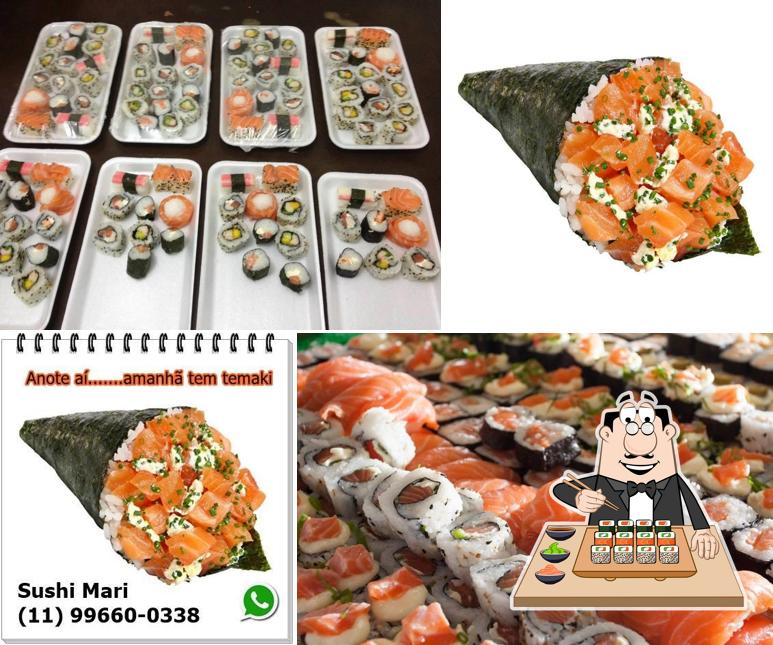 Rolos de sushi são servidos no Sushi Mari