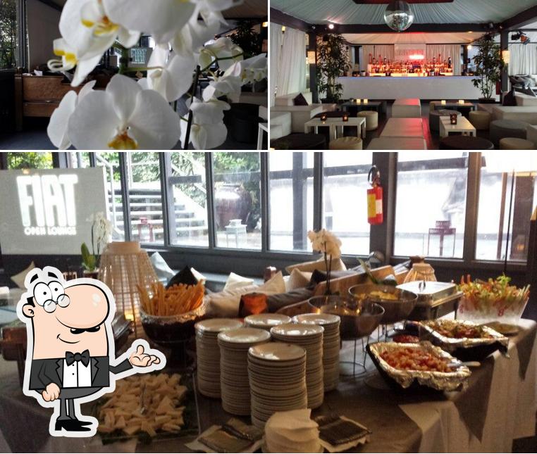 Questa è la foto che raffigura la interni e tavolo da pranzo di Fiat Open Lounge