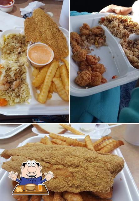 Food at Dan's Seafood & Chicken