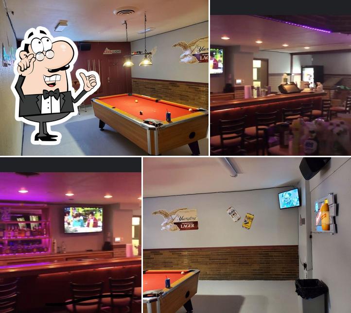 Hour Glass Bar & Grill in Wickliffe Restaurant reviews