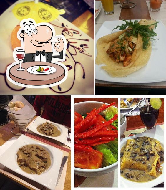 Restaurante Crepes & Waffles, Bogotá, Centro Comercial Titán Plaza