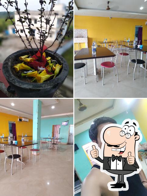 Muna Family Restaurant