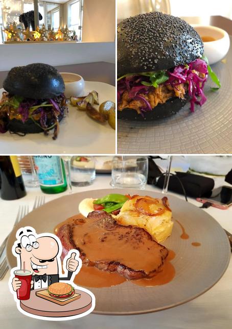 Prenez un hamburger à Hôtel Restaurant Les Capucins à Belfort