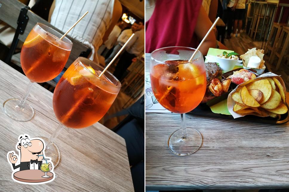 Prenditi un drink dal menu