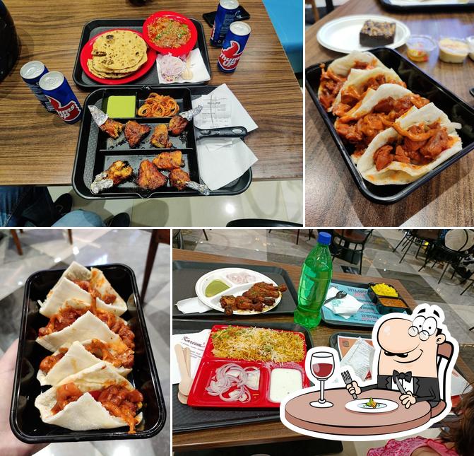 Palassio Food Court - 3rd Floor