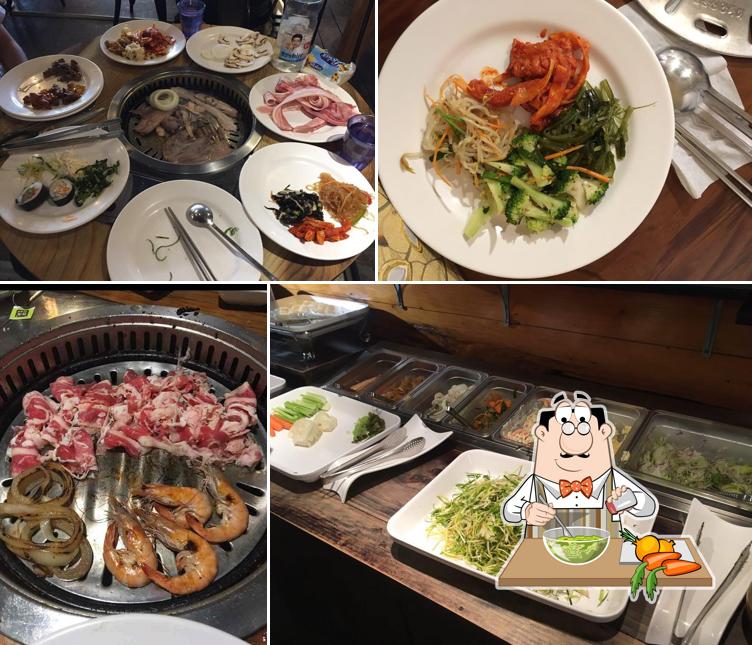 Ensalada de algas en 8 Colours Korean BBQ Buffet Restaurant