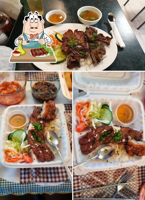 Commandez des plats à base de viande à Phở Queen