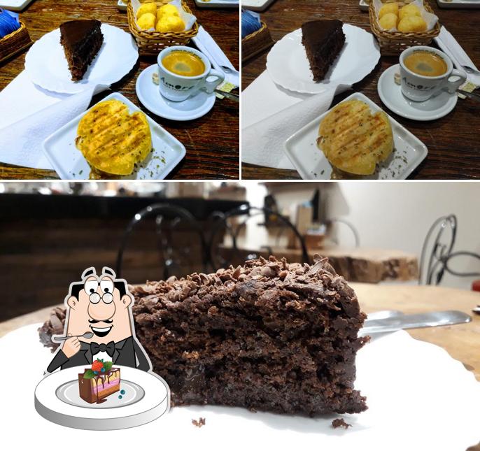 Bolo de chocolate em Empório Mundo Mineiro