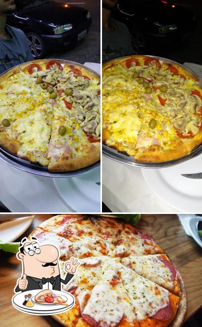 Peça diferentes estilos de pizza