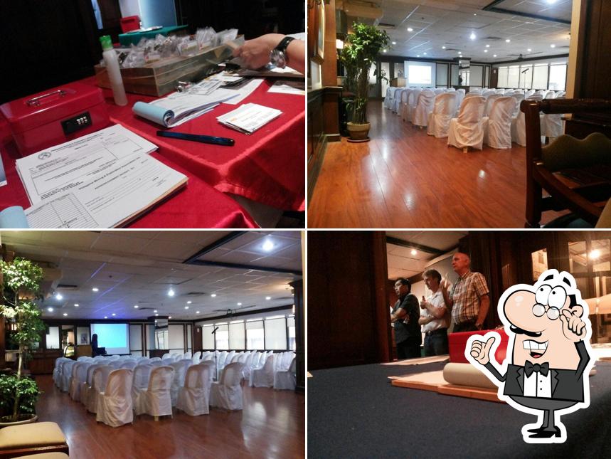 Check out how Manila Elks Club looks inside