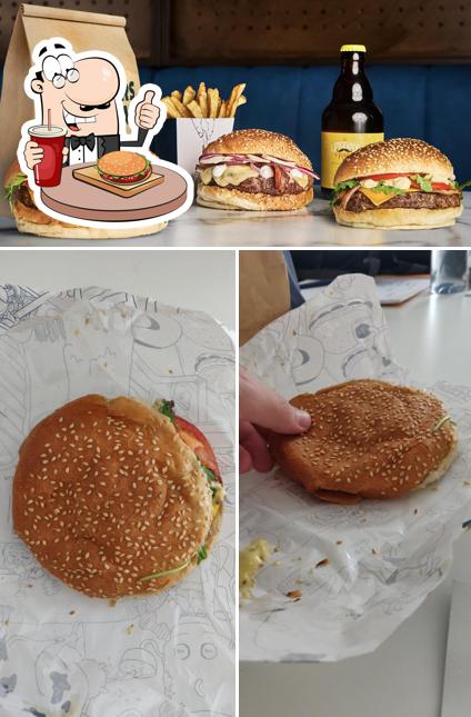 Commandez un hamburger à Les Burgers de Papa