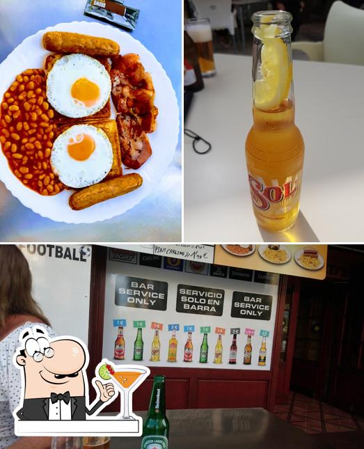 Estas son las fotos que hay de bebida y comida en Uncle Ped's British Pub