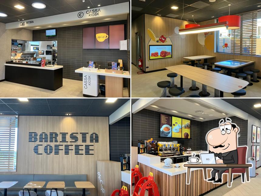 Gli interni di McDonald's Porto Torres