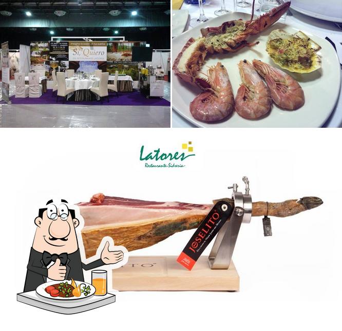 Restaurante Sidrería Latores se distingue por su comida y interior
