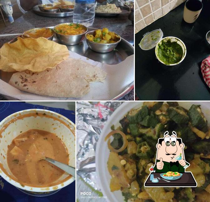 Meals at Phulke Ghar Ke