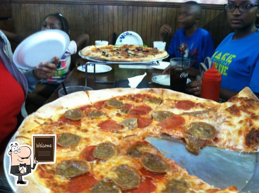 Basil's Pizza in North Myrtle Beach Restaurant menu and reviews