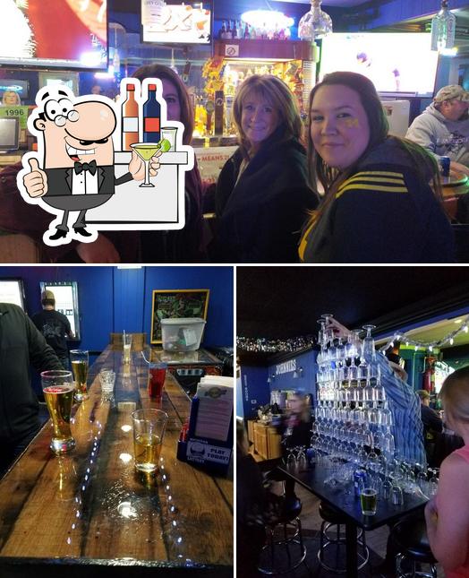 Johnnie's Bar & Grill Onsted in Onsted Restaurant menu and reviews