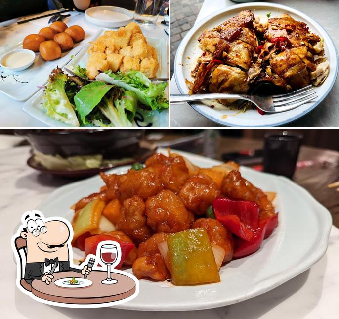 Meals at Lilong by Taste of Shanghai (Darling Square)