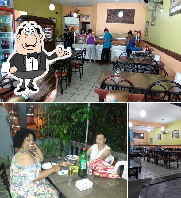 O interior do Pizzaria Donatelo