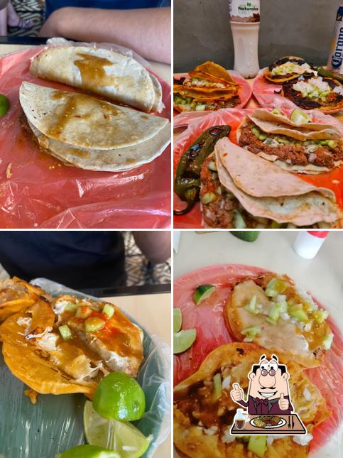 Get meat dishes at Tacos Pipo Juan Palomar