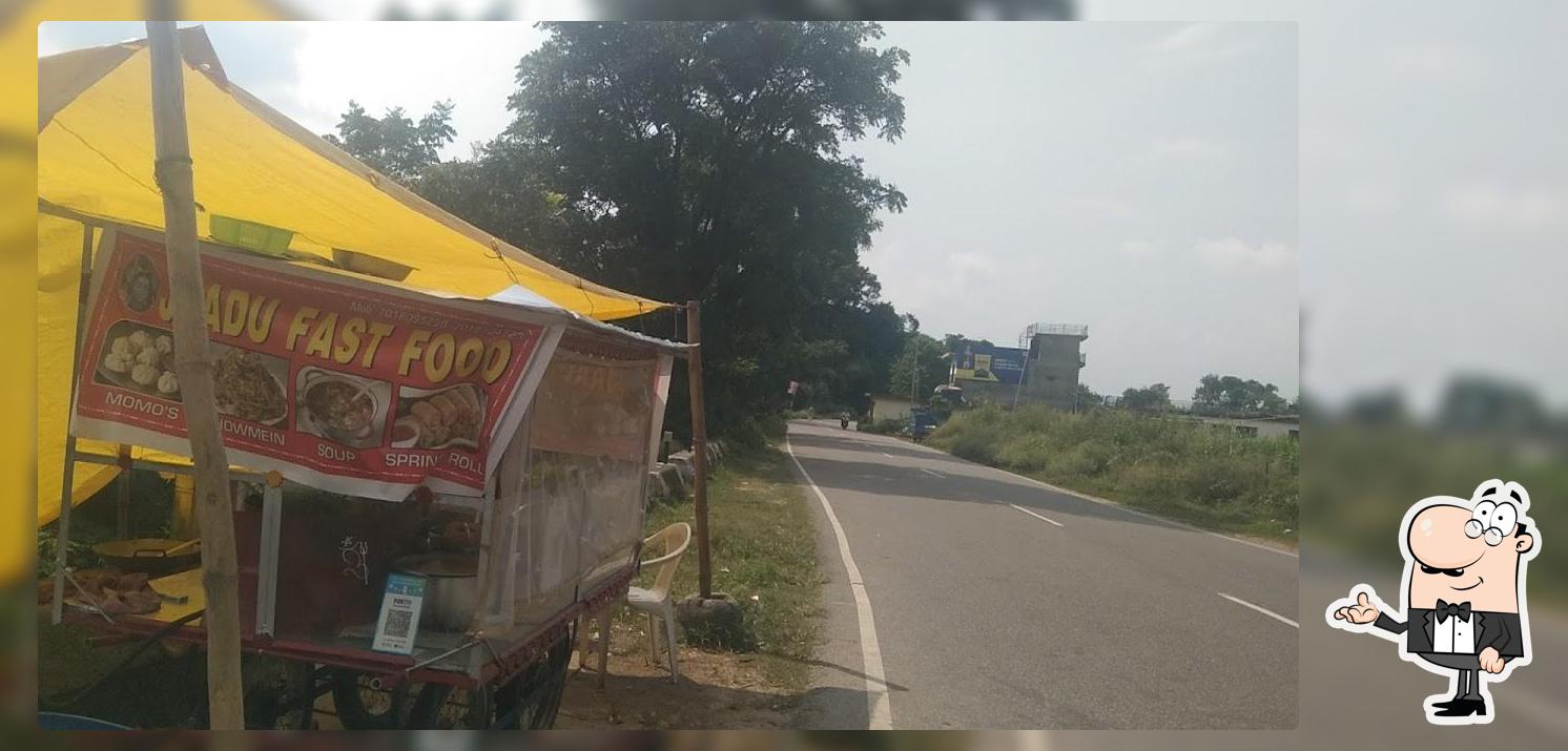 Jaadu fast food