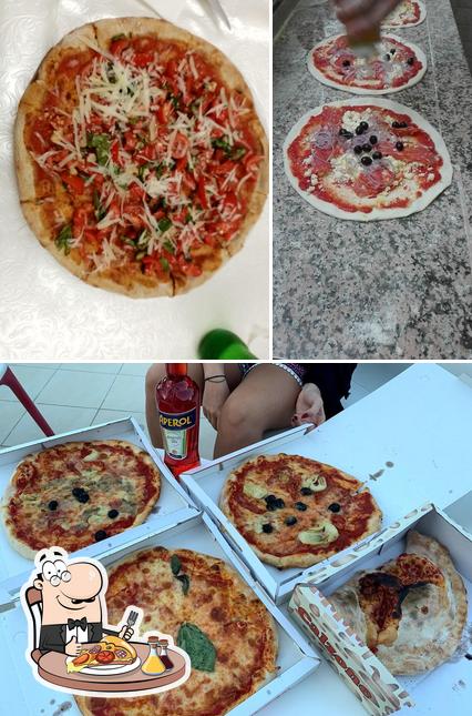 Ordina una pizza a L'estro PASTIFICIO - PIZZERIA
