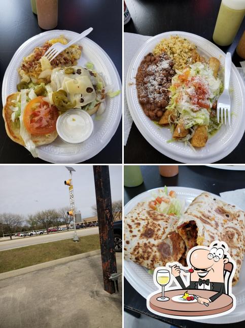 Xochimilco Mexican Kitchen in Houston Restaurant reviews