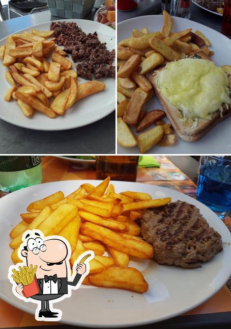 Essayez des pommes frites à Festicafe