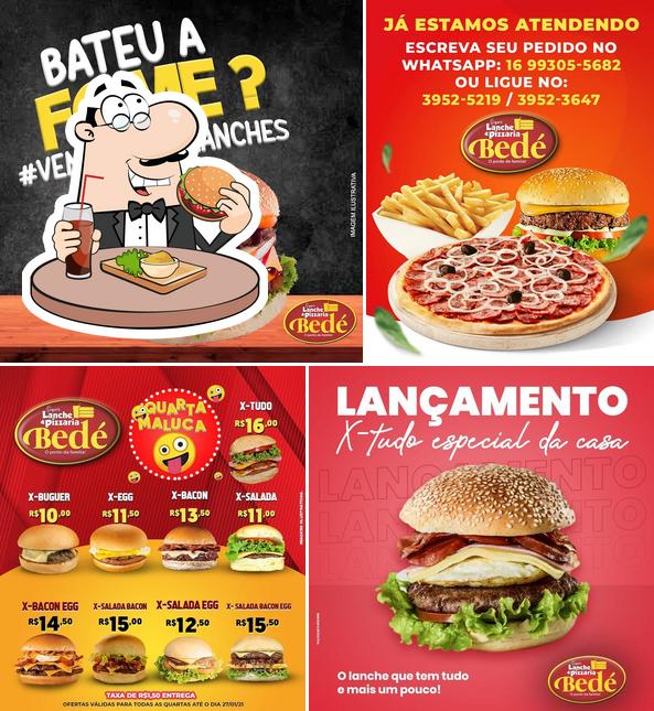 Peça um hambúrguer no Super Lanche Bedé