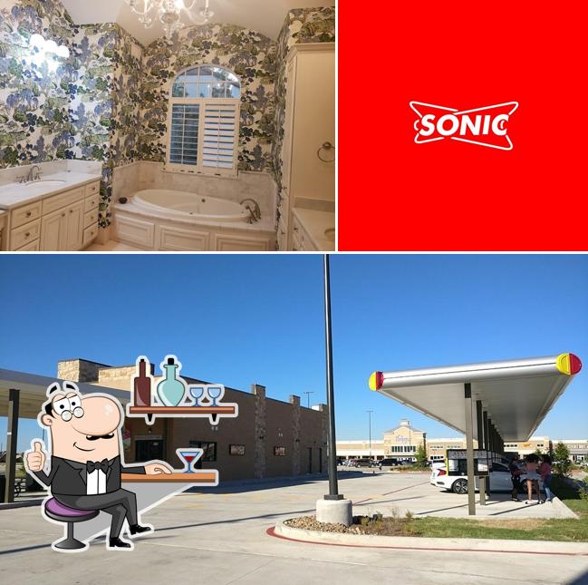 Интерьер "Sonic Drive-In"