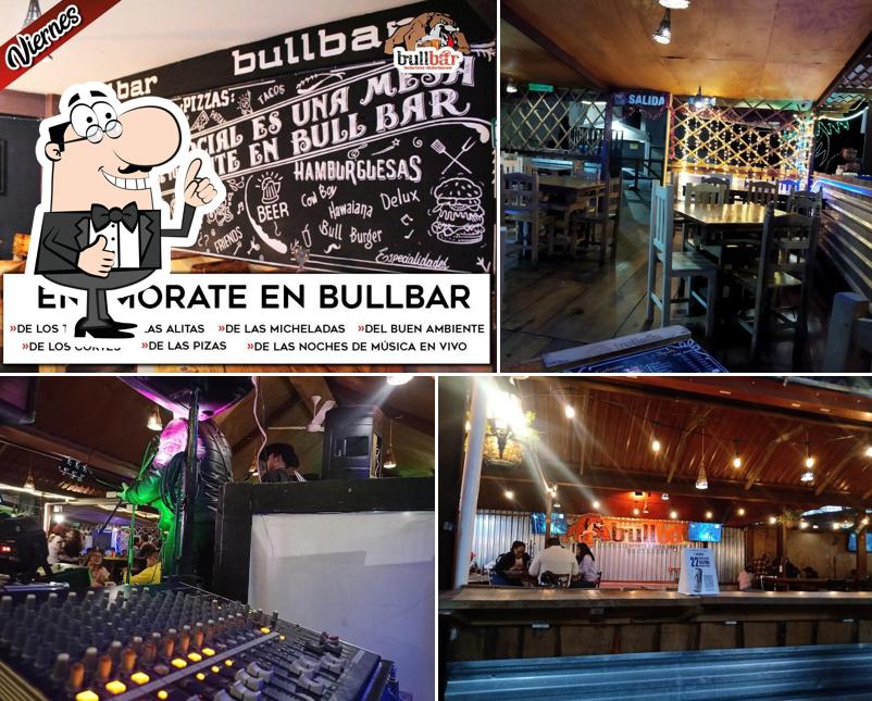 Vea esta foto de Bull Bar