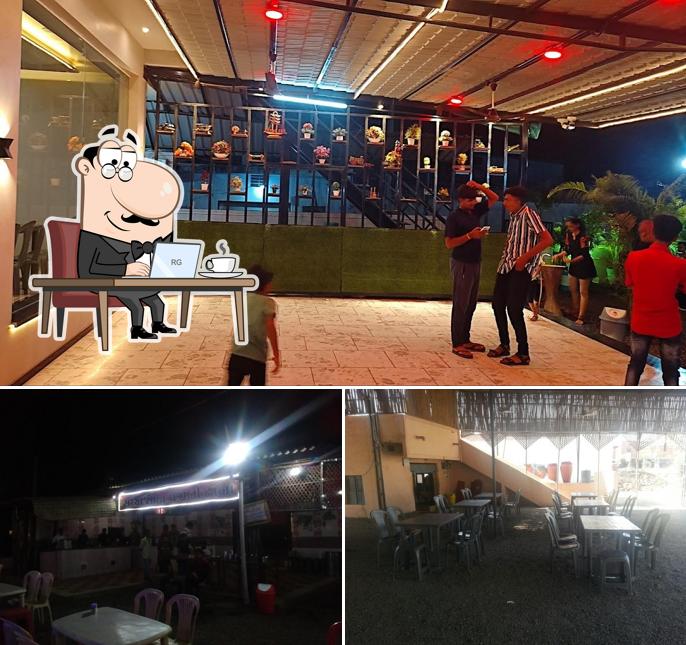 The interior of Sacha Sauda Punjabi Dhaba