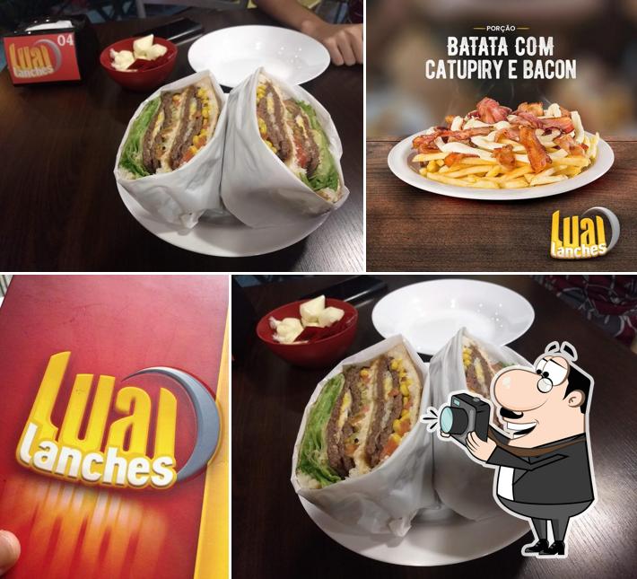 Look at the picture of Lual Lanches Delivery (centro)