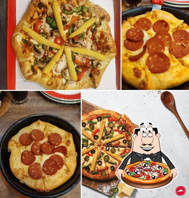 Order pizza at Pizza Hut Mall Of Amritsar, Amritsar