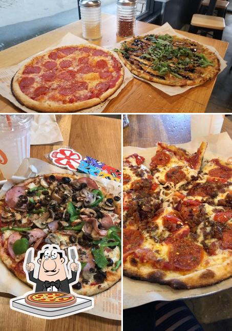 Blaze Pizza in Arlington Restaurant menu and reviews