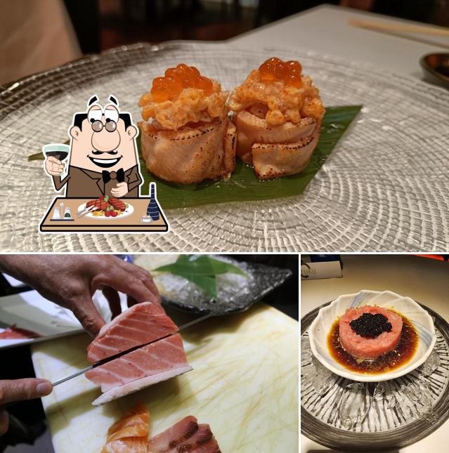 Pide una receta con carne en FUKU restaurante japonés