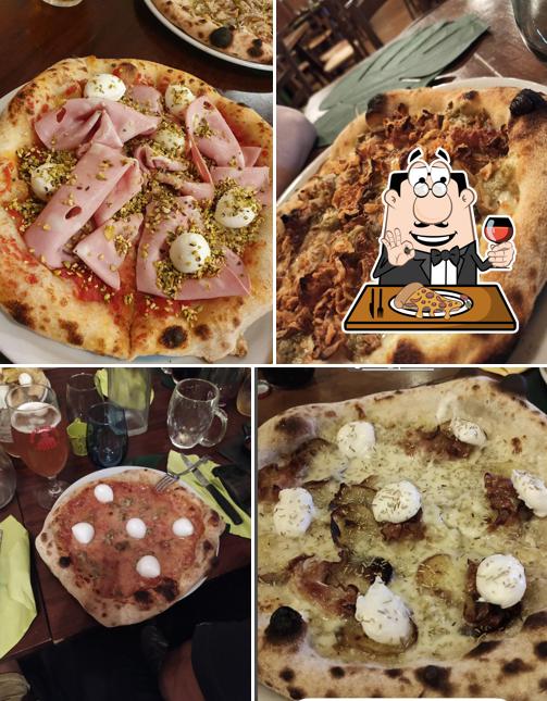 Kostet diverse Variationen von Pizza