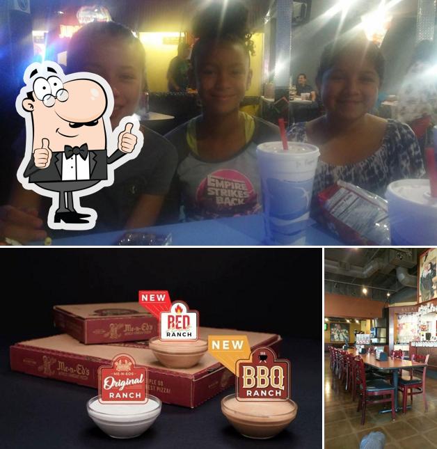 MenEd's Pizzeria, 4124 S Mooney Blvd Suite J1J2 in Visalia Restaurant menu and reviews