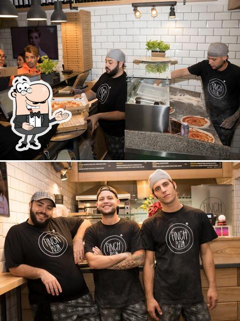 Regarder l'image de Finch Pizza