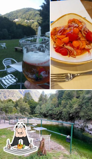 Foresteria Valsesia si caratterizza per la cibo e interni