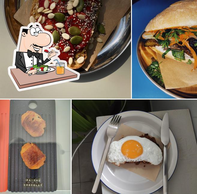Food at Grind Bar