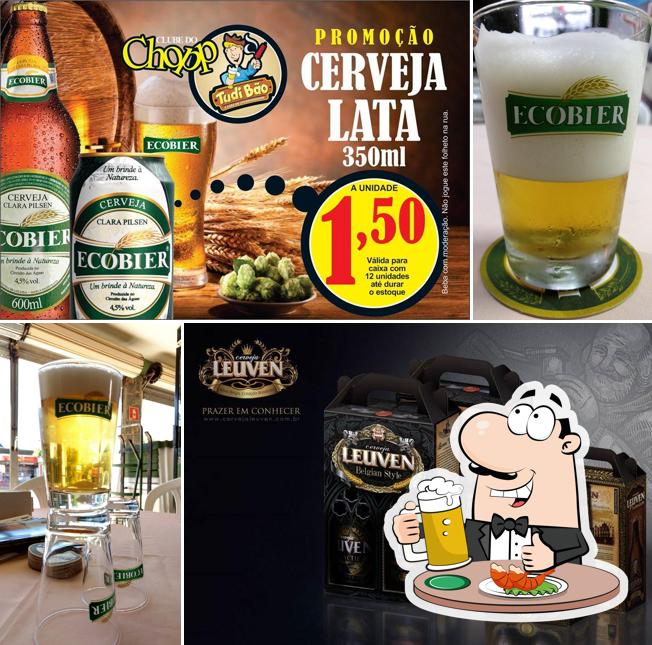 Desfrute a seleção de cervejas