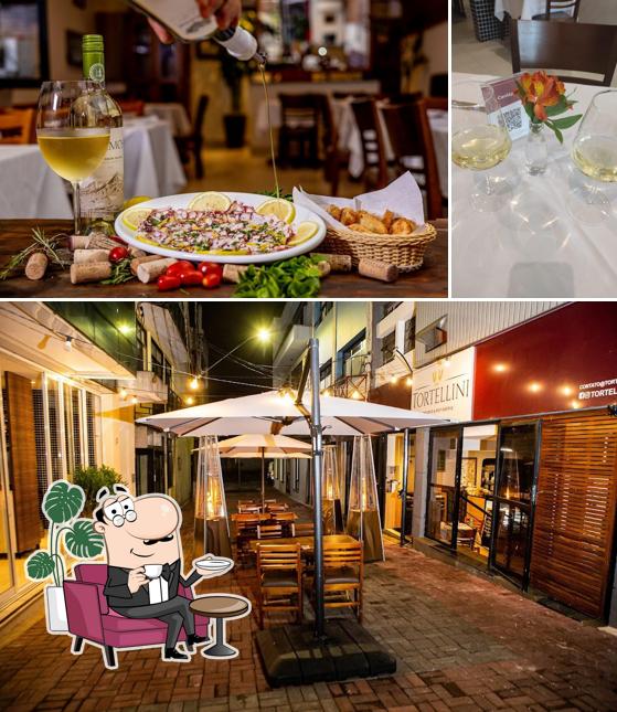 Veja imagens do interior do Tortellini Restaurante, Pizzaria, Empório E Rotisserie Em Alphaville